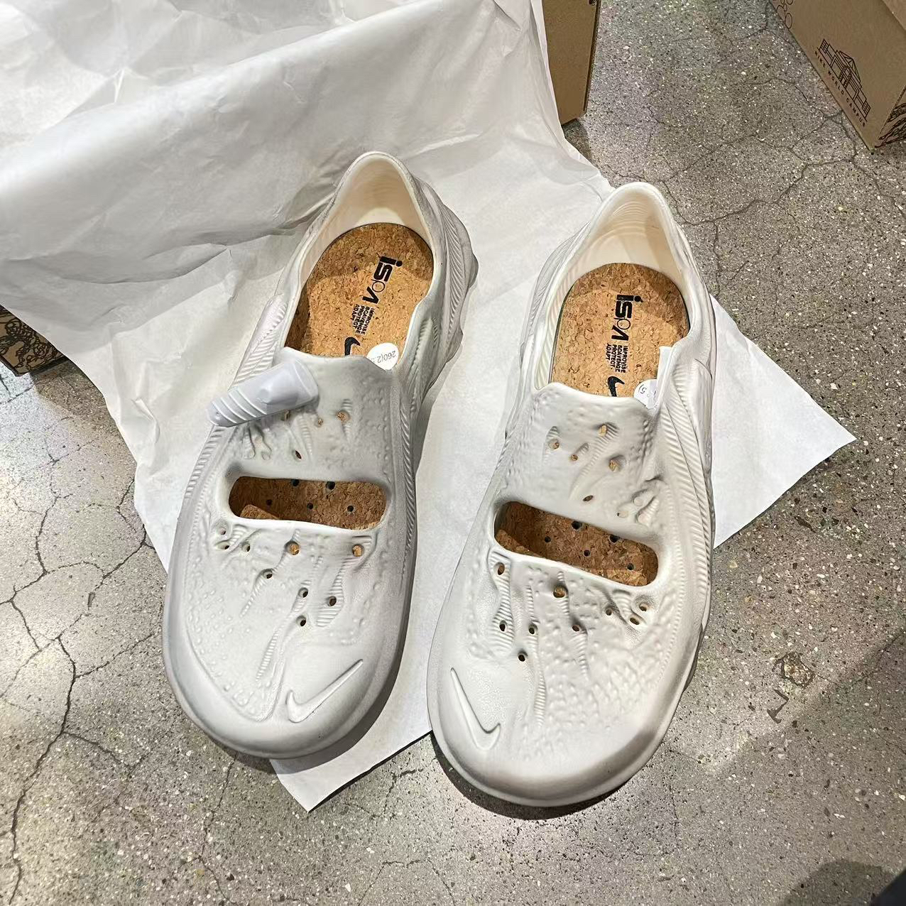 洞洞鞋，这你受得了吗