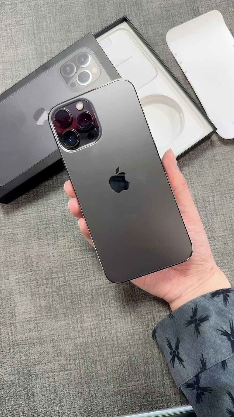 谁说老机型不能打？iPhone 13 ProMax 狠狠打脸了！