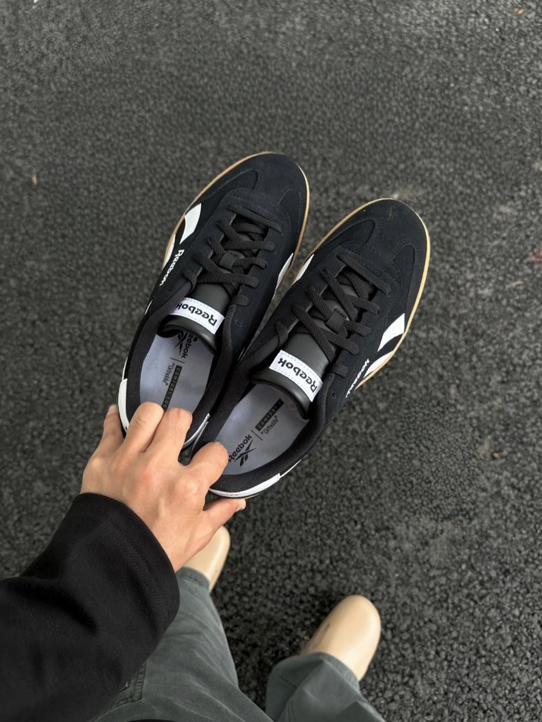 🔥【Reebok CAMPIO XT小白鞋】百搭神器！防滑耐磨一脚潮出街！