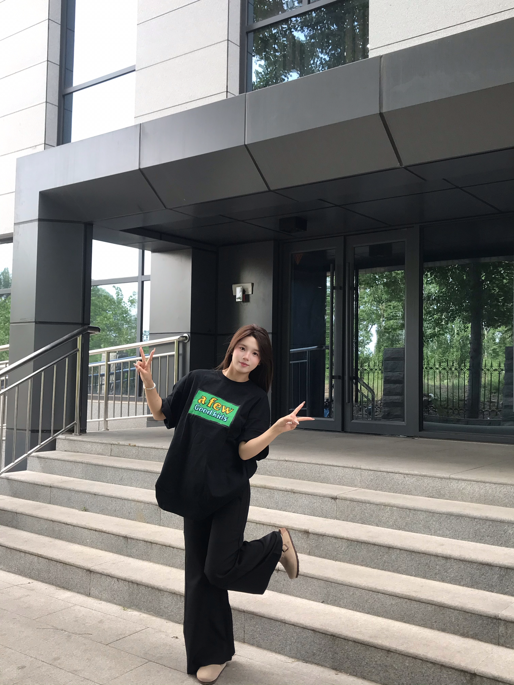 165|98 女大学生今天穿AFGK!!