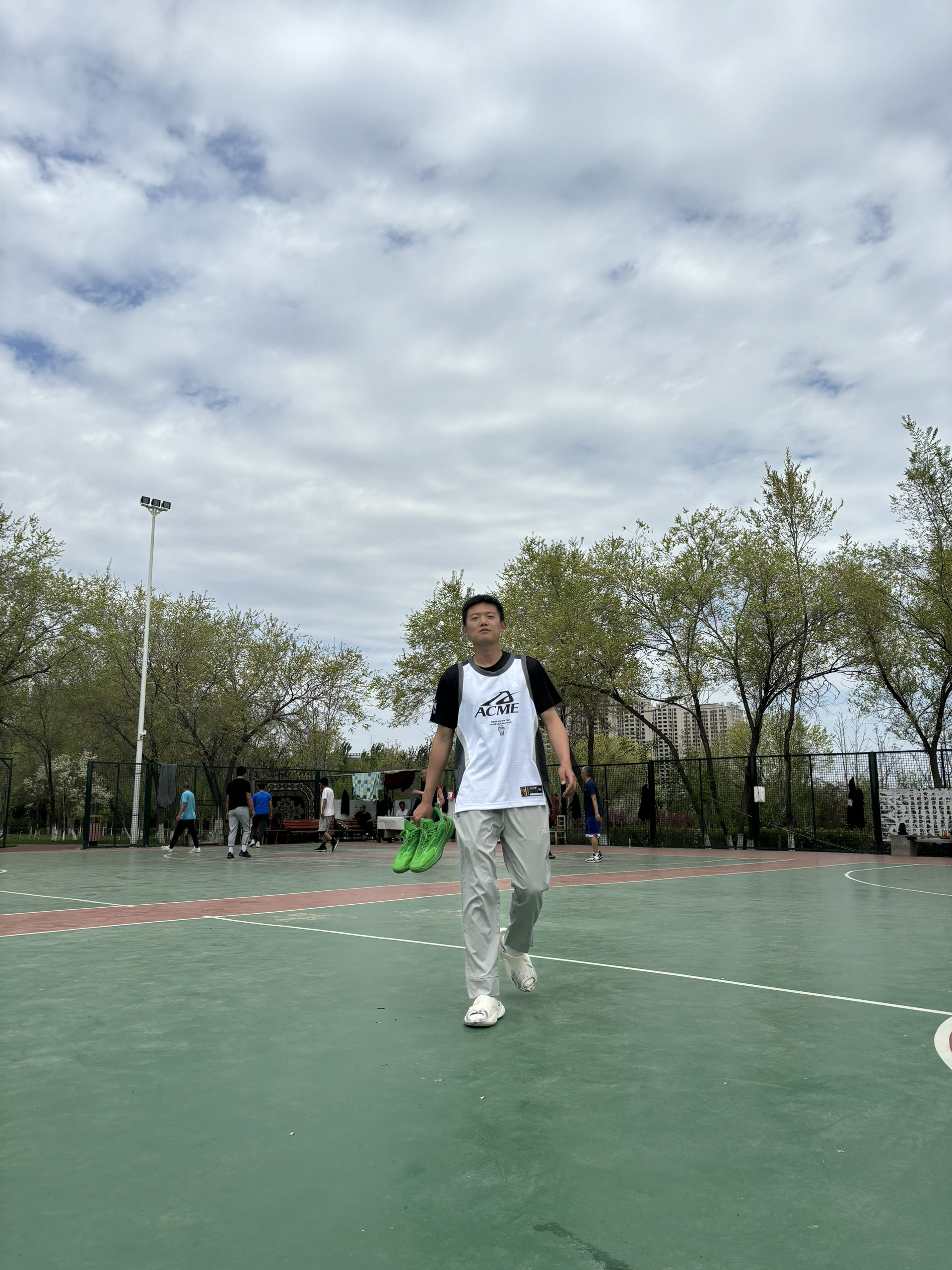 五一去球场怎么穿舒服？