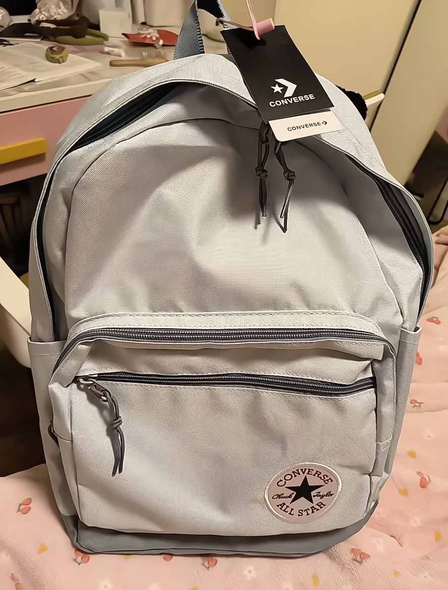 第一眼就爱上的书包！匡威