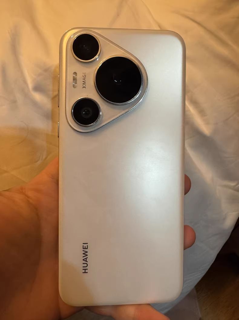 华为Pura70Ultra售价大跳水，512GB再创新低价，5200mAh+伸缩镜头