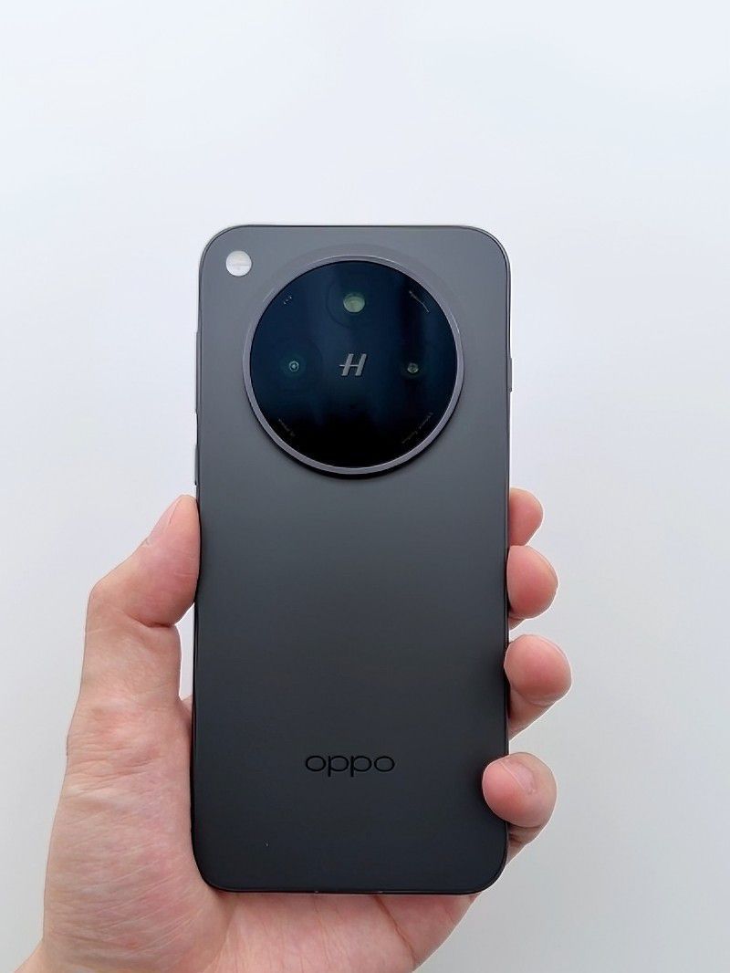 oppo find x8s+,黑色真的很有质感