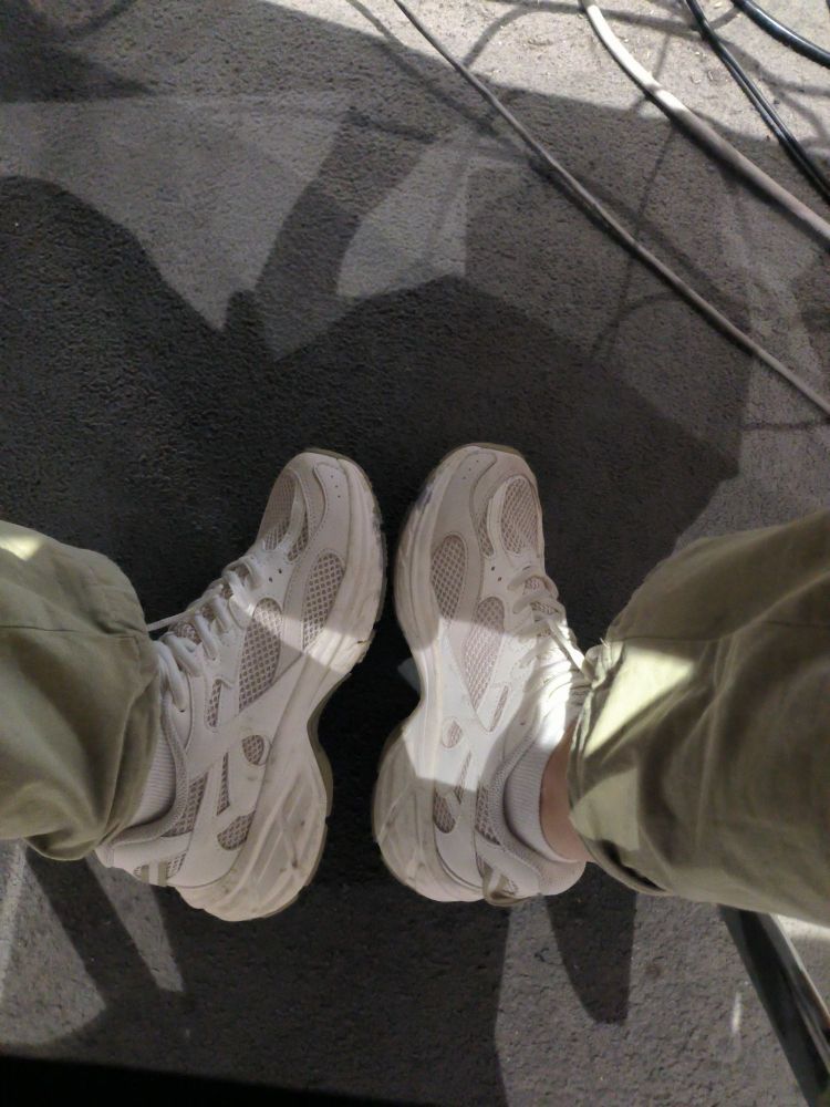 便宜好穿，第一次买鞋垫穿着有点不舒服就换