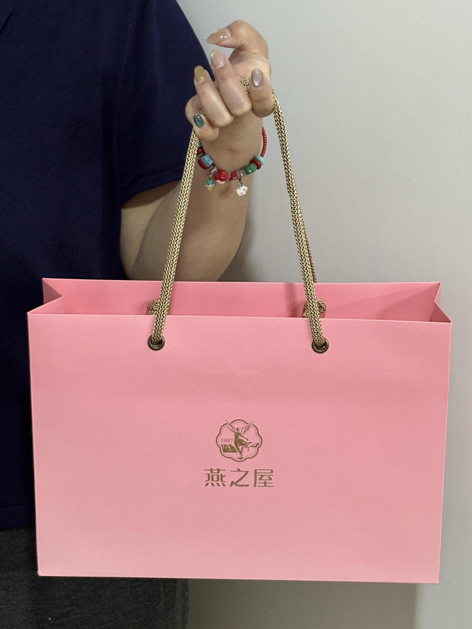 小声问..母亲节送妈妈介个不丢脸叭