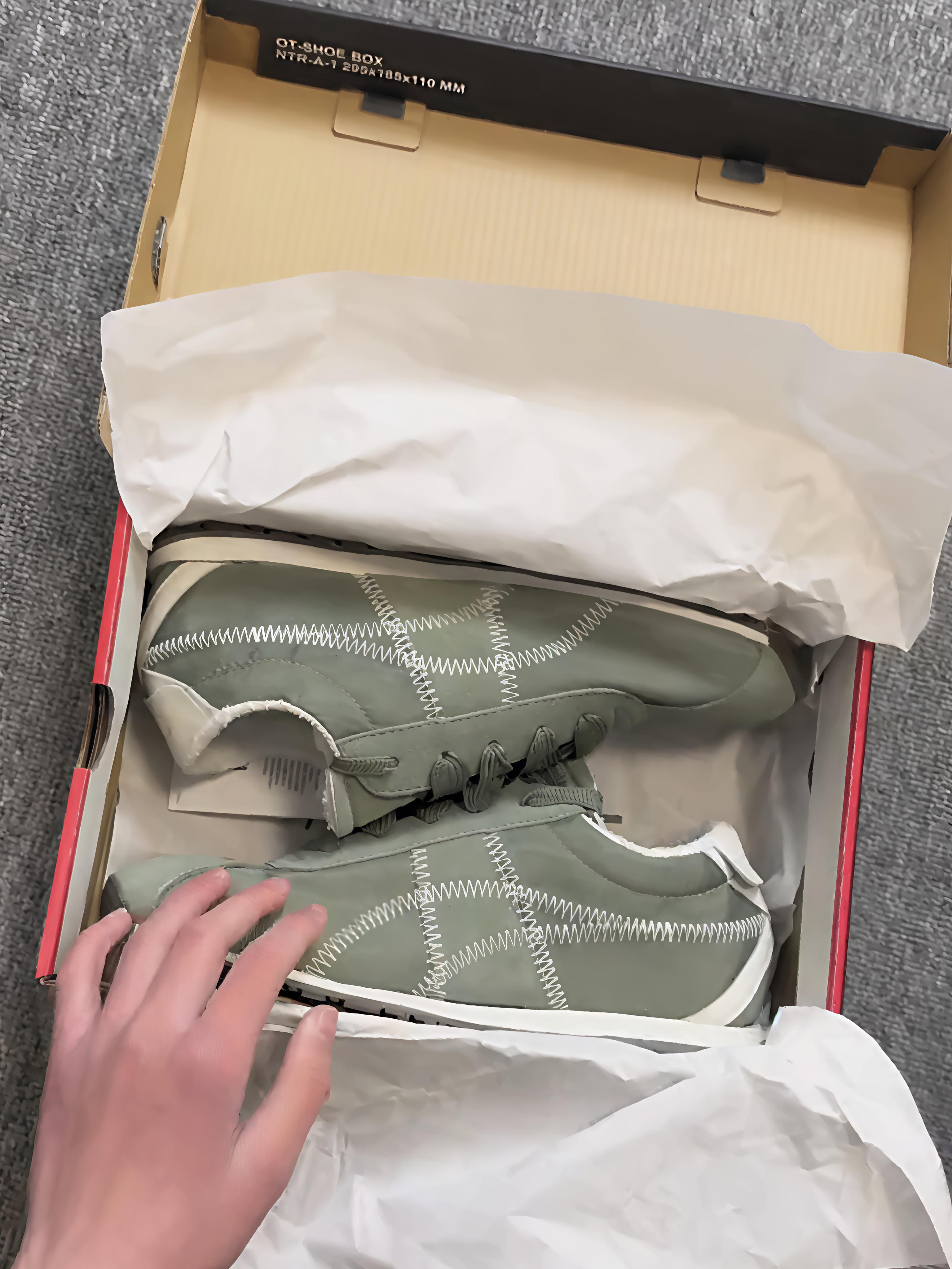 好一双墨绿色的鬼冢虎❗