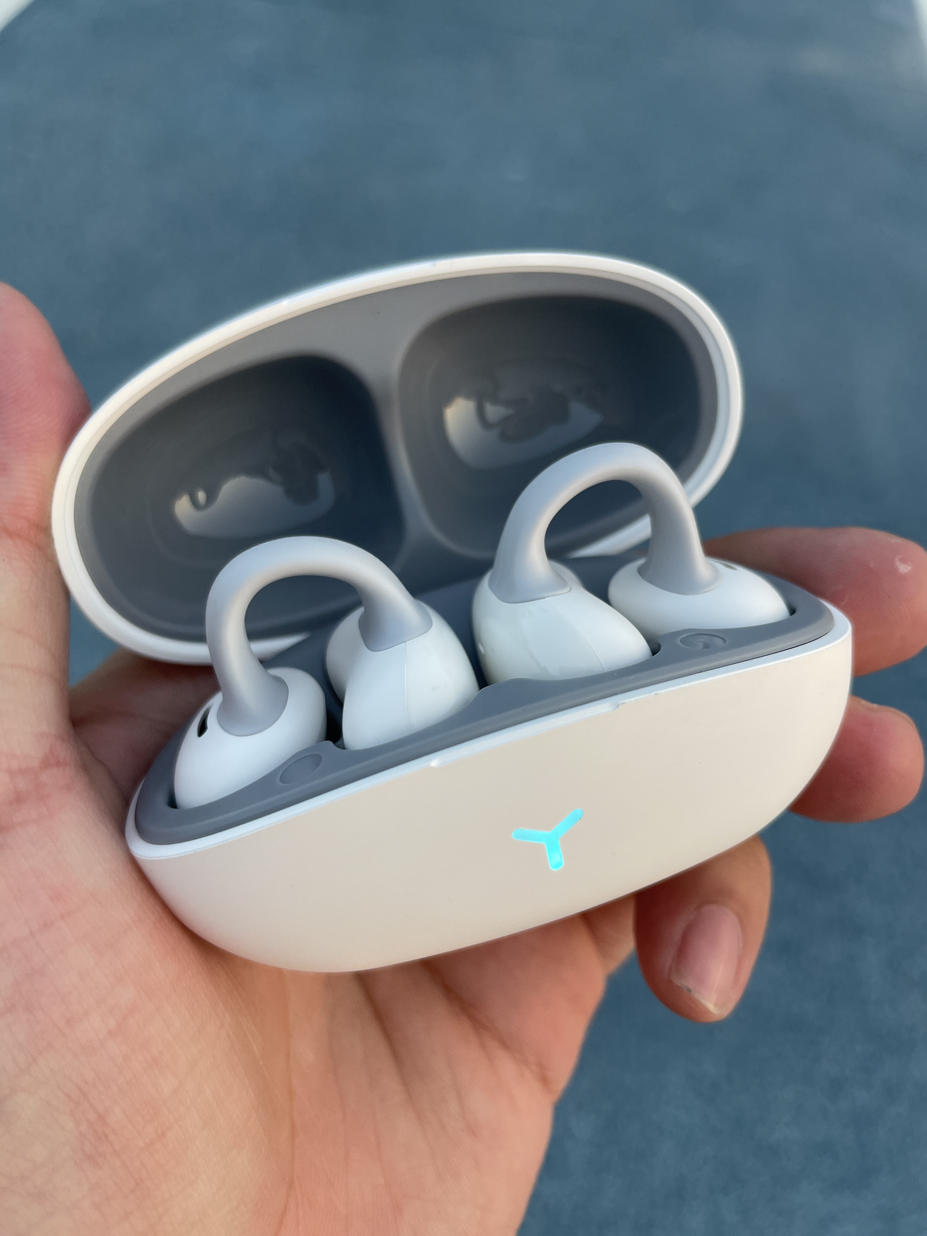 耳夹式耳机真的和骑行很搭好吗!
最近真的