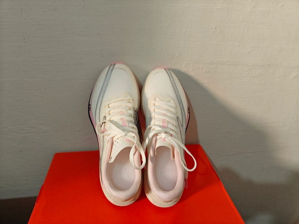 体测开挂|极风3「白桃渐变」实测:颜值与