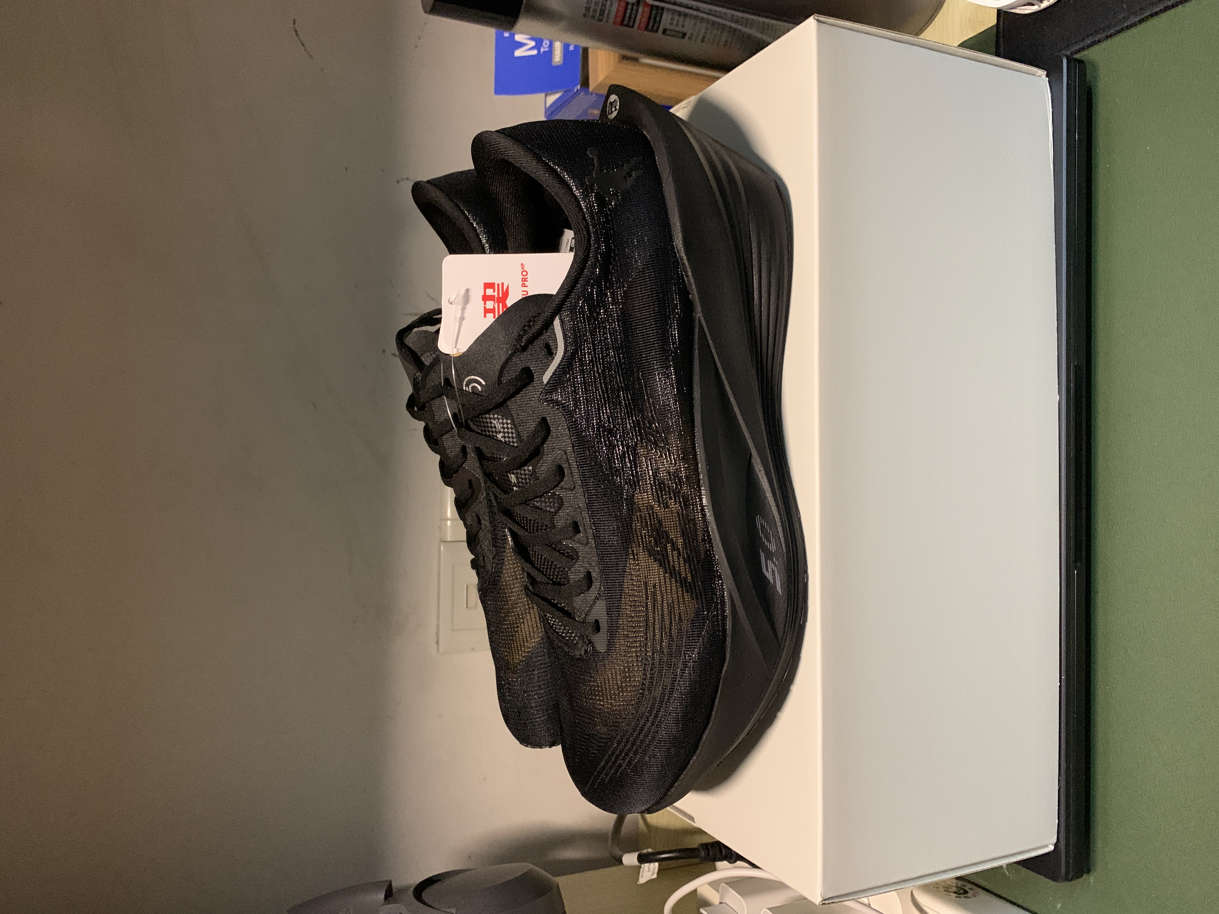 飞影PB英雄全黑配色登场！