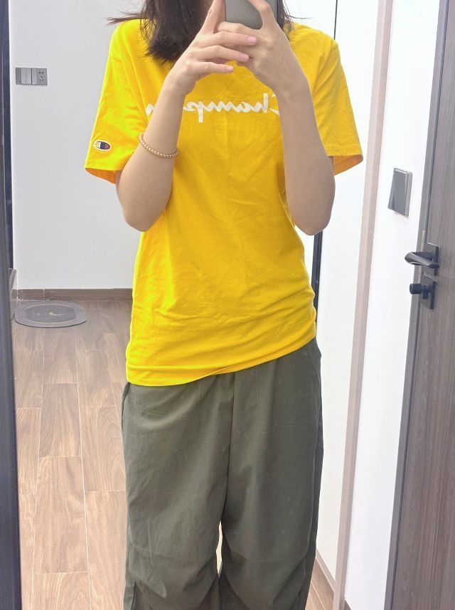 夏日的第一件黄色短袖安排上～