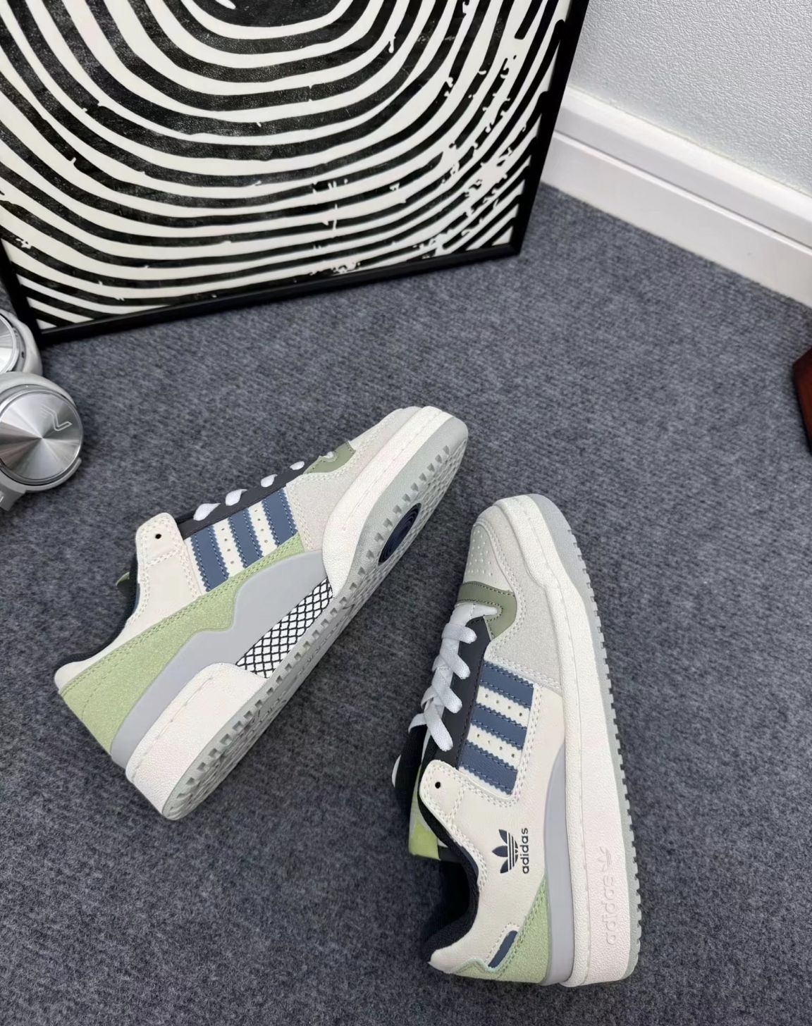 这款adidas太会了吧！小白鞋！