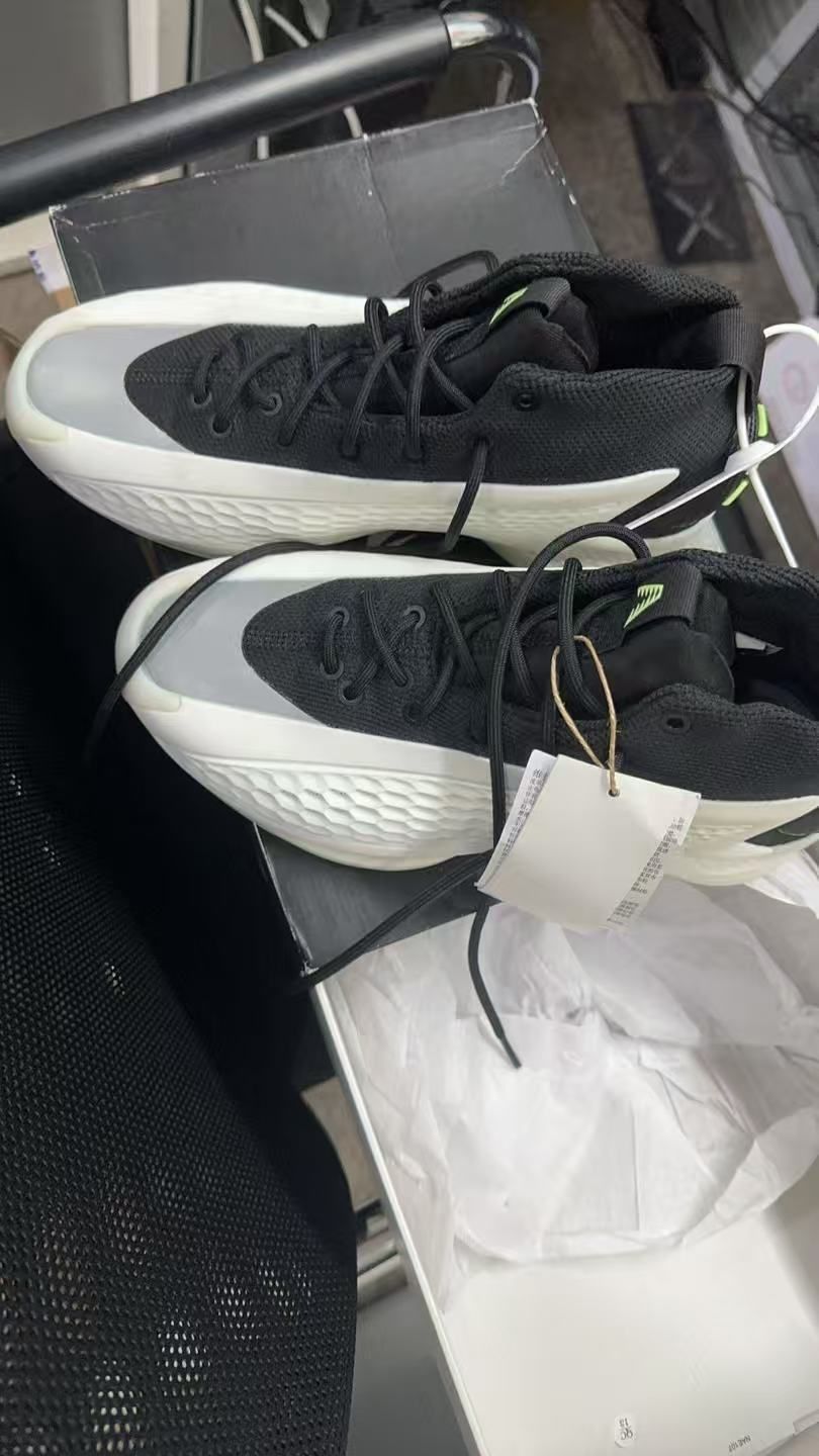 黑白配色ae1，nba同款战靴