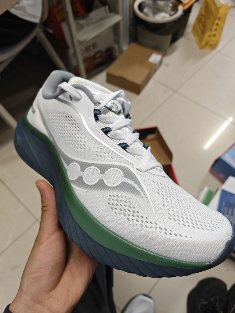 第一双索康尼
