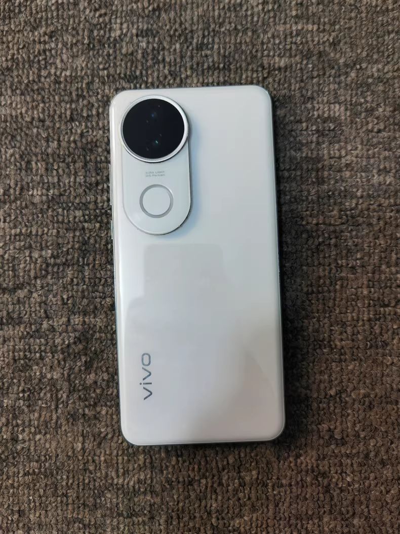 vivo开启清仓模式，vivo S20突降至1758元