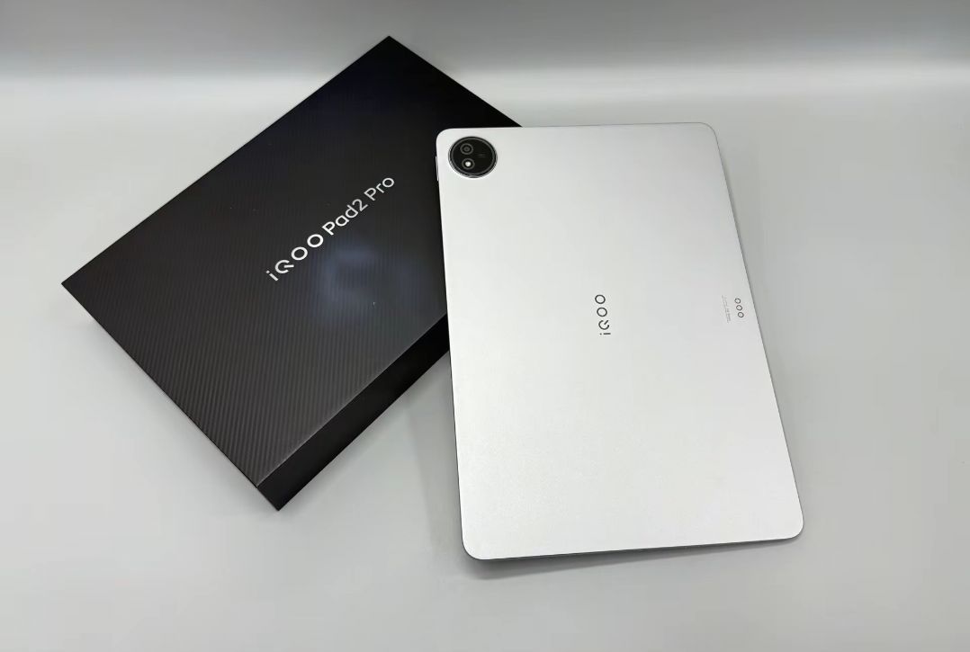 13英寸大屏平板真的通勤办公带得动？自用吐槽iQOO Pad2 Pro