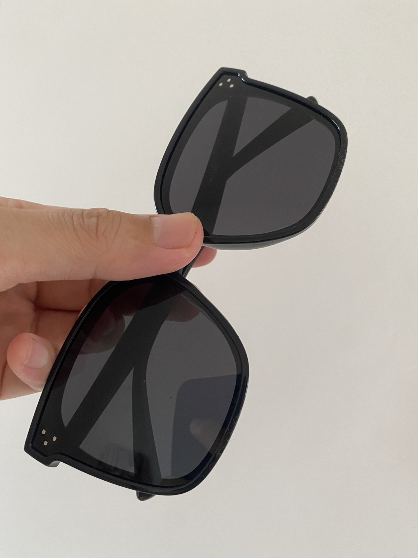 夏天必备墨镜，防紫外线还可以耍帅