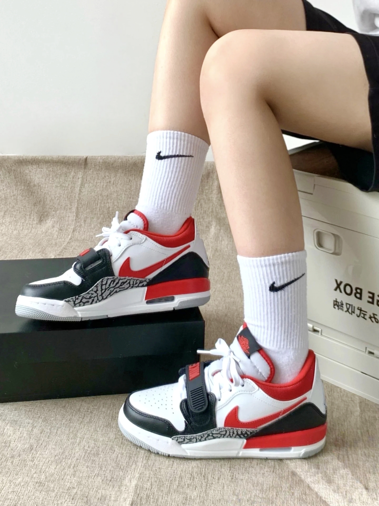 Jordan Legacy 312 Low 皮革 舒适运动 防滑耐磨 低帮 儿童篮球鞋 黑白红 青少