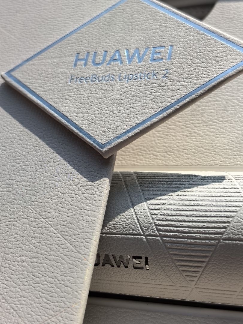 美学先锋，口红耳机HUAWEI FreeBuds Lipstick 2
