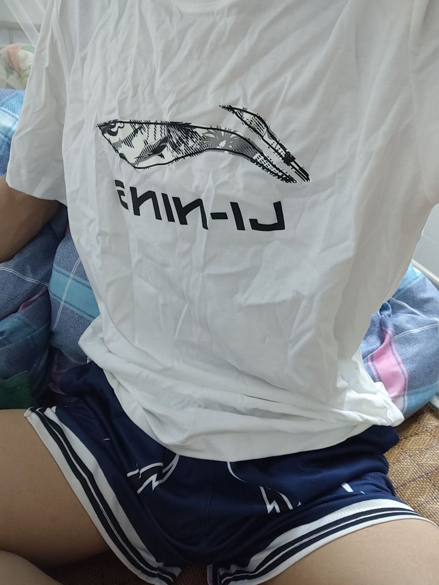 李宁短袖