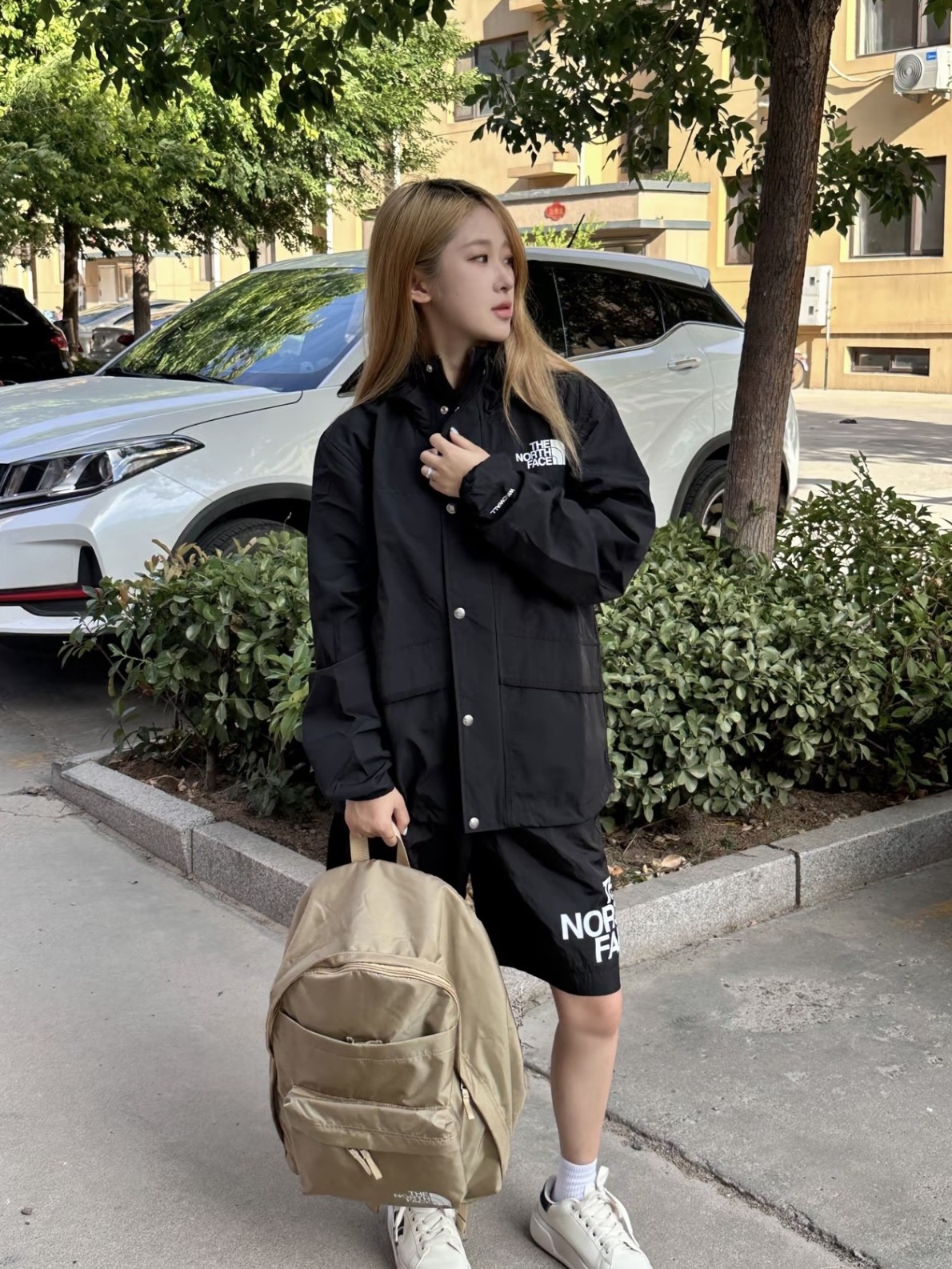 这是我见过的最帅的人⋯不！最帅的衣服