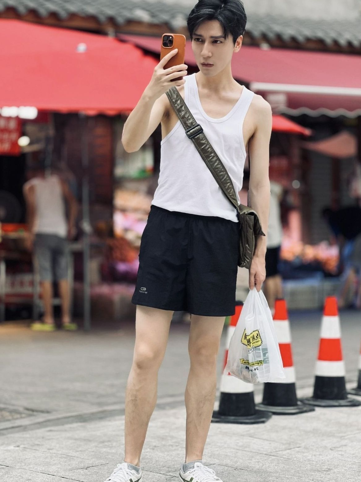 男生黑一点才会看起来更man/运动穿搭