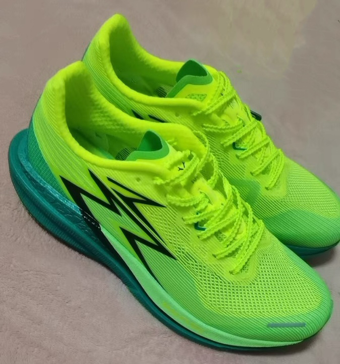 今天分享一双“361飚速4 PRO 绿洲”