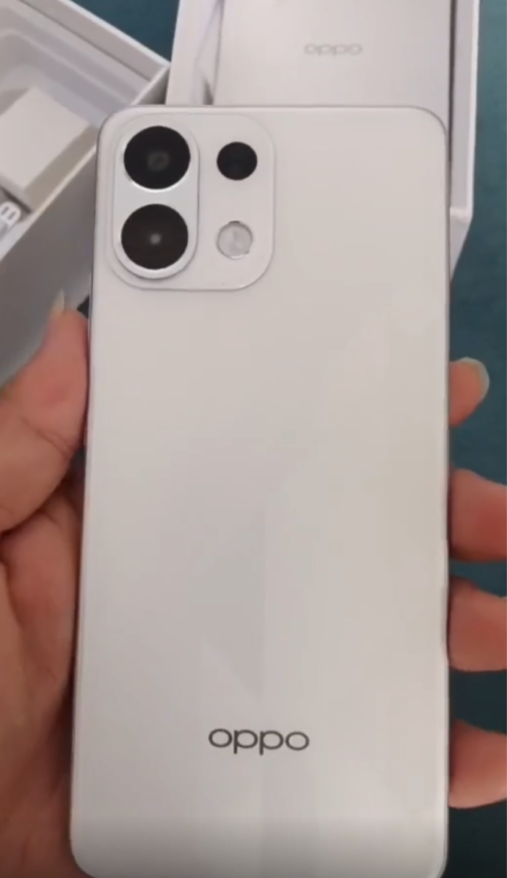 OPPO化身价格屠夫，7000mAh大电池+80W快充+NFC，跌至849元