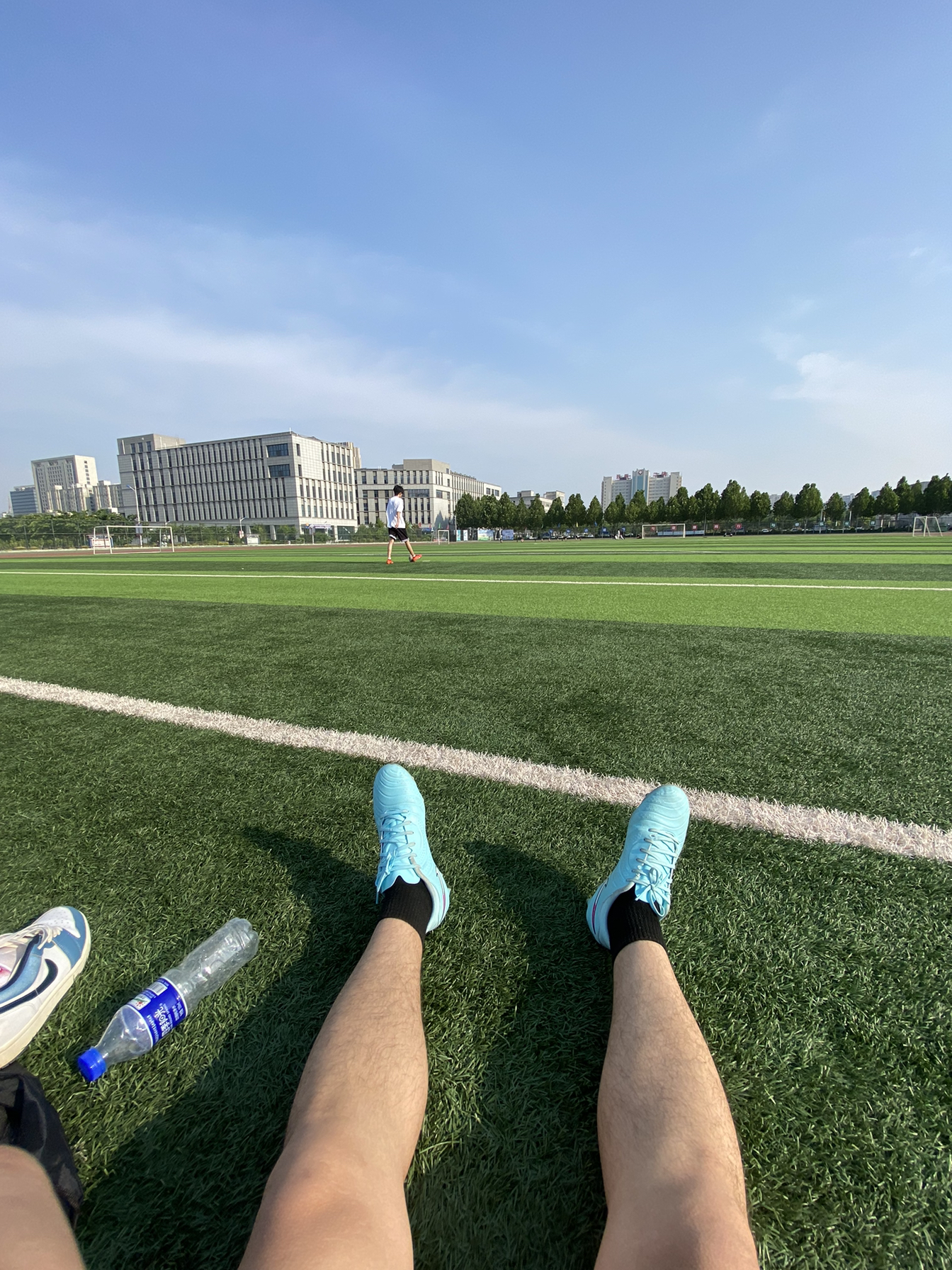 很棒 真的也该运动运动了 每天在宿舍躺着