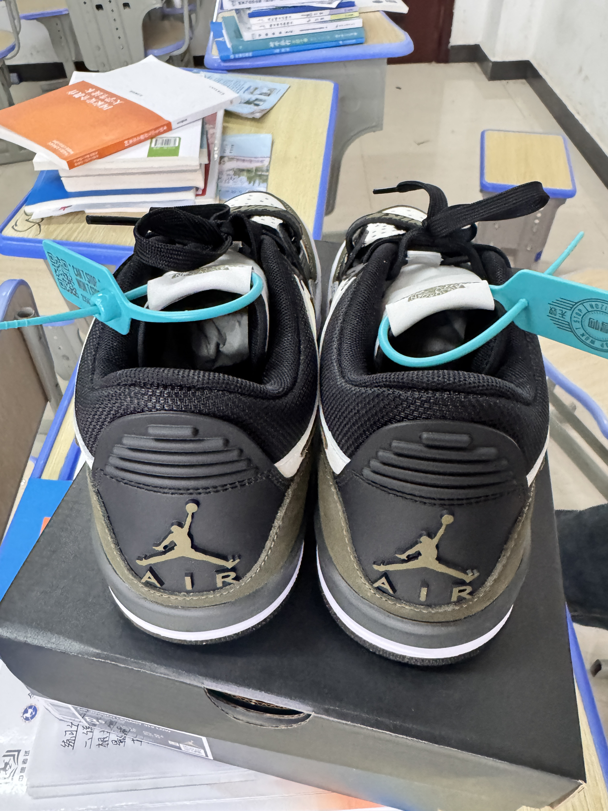 Jordan鞋实测👟军绿色穿上脚太帅啦