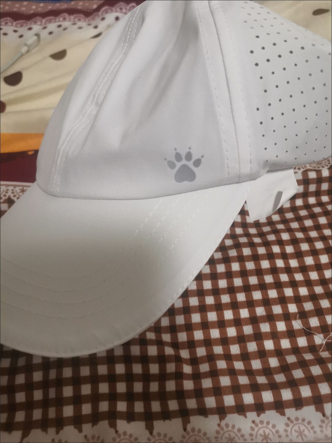 帽子速干料，轻薄透气，不闷不热，大小正好