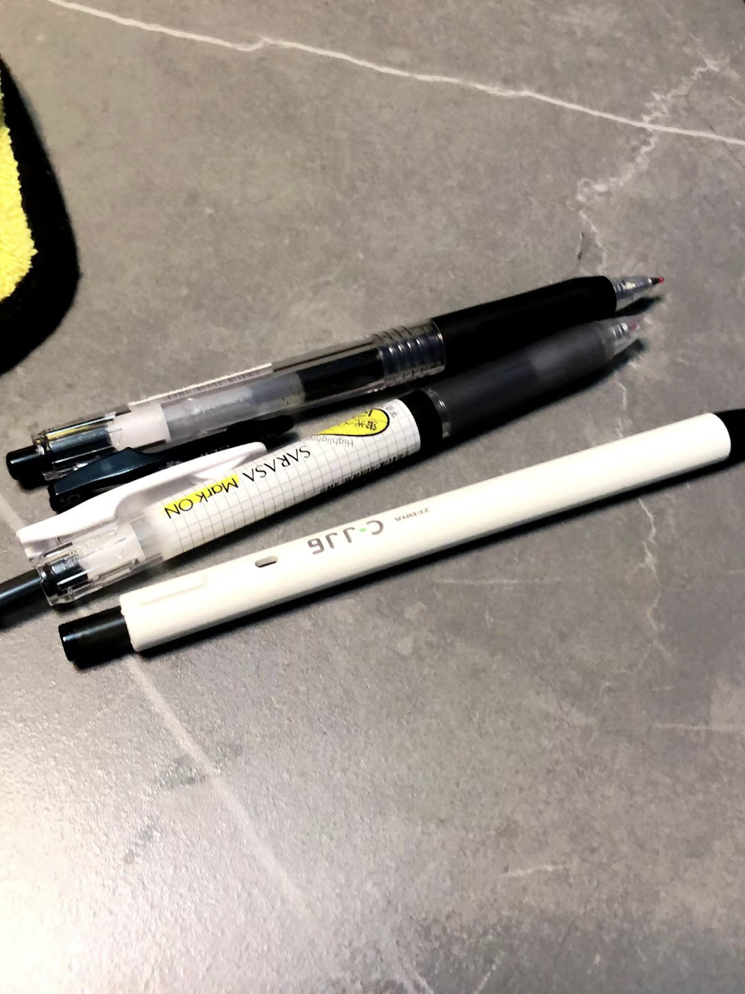 学生党狂喜！斑马0.5mm中性笔多系列组合开挂了📚