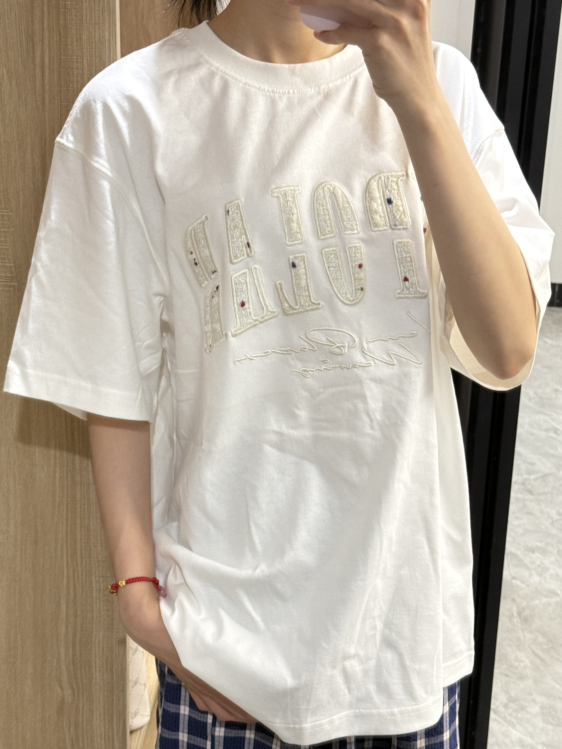 今日ootd莫比乌斯环短袖～