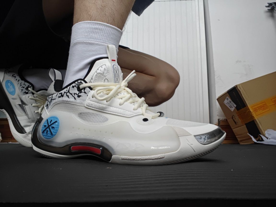 它绝对是李宁载入史册的一双鞋!