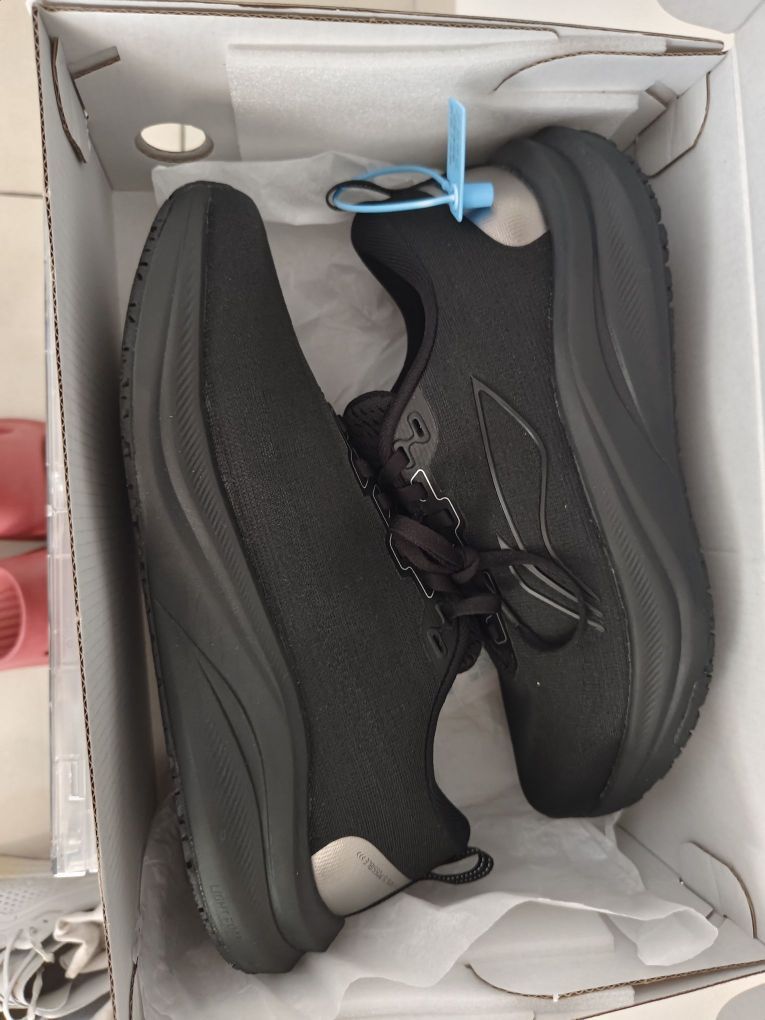 价格合适，没涂码，应该是正品