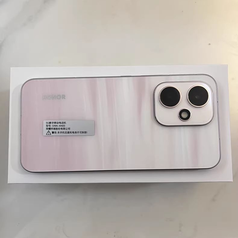 7200mAh+IP69质感直屏+2亿像素,仅2124元,荣耀真没划水!