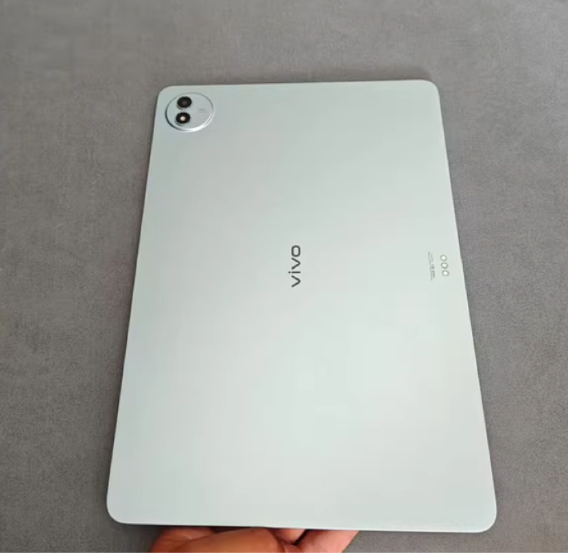 12050mAh大电池+13英寸大屏，跌至2549元，媲美笔记本