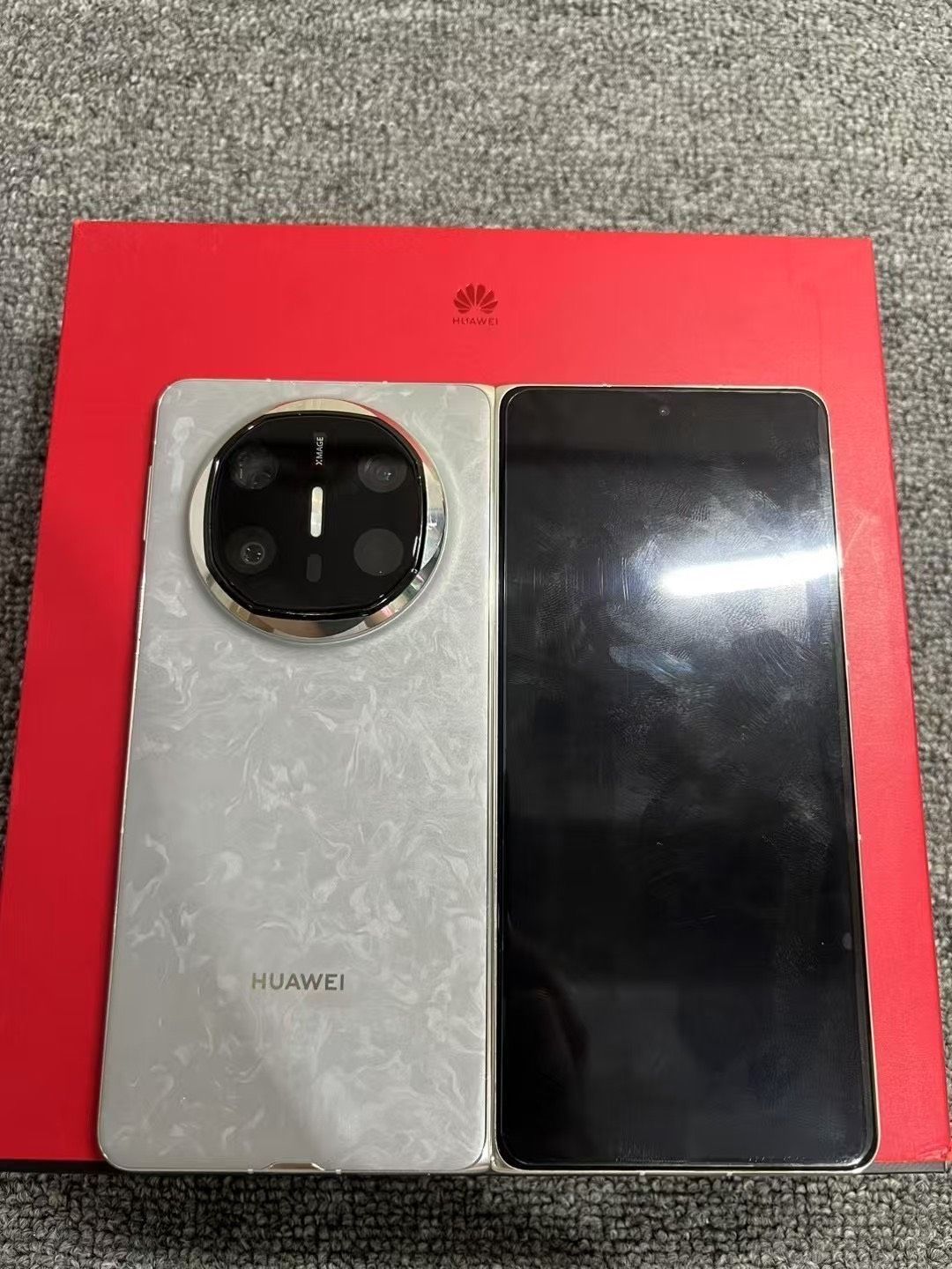 华为X6 YYDS采用锦纤、素皮等材质，