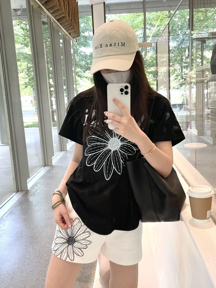 mardi花朵➕短裤好韩呀🌼