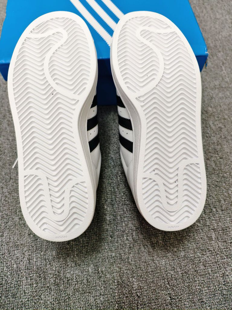 万能百搭小白鞋👟有这双就够啦😁