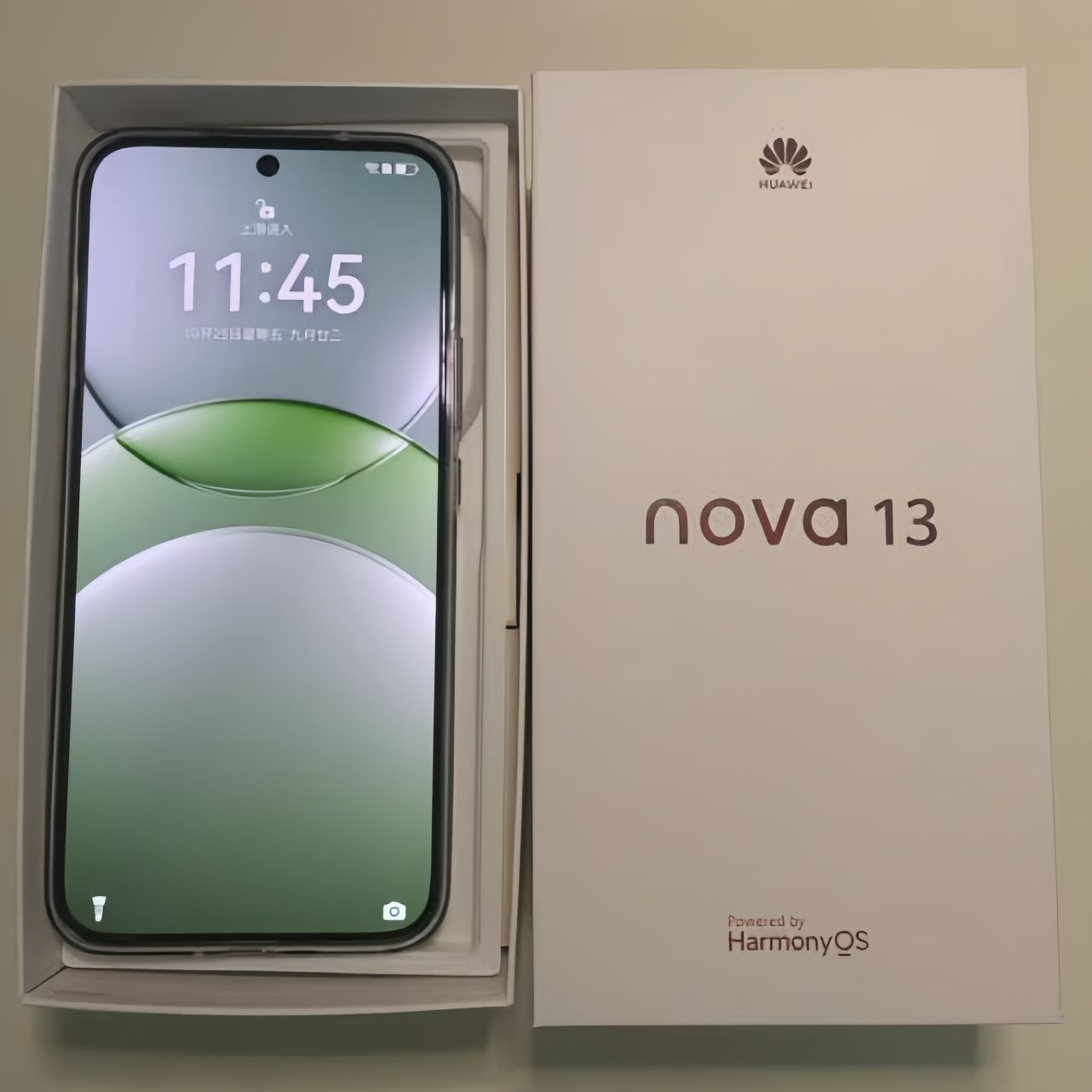 华为 nova 13，年轻人的拍照手机！
