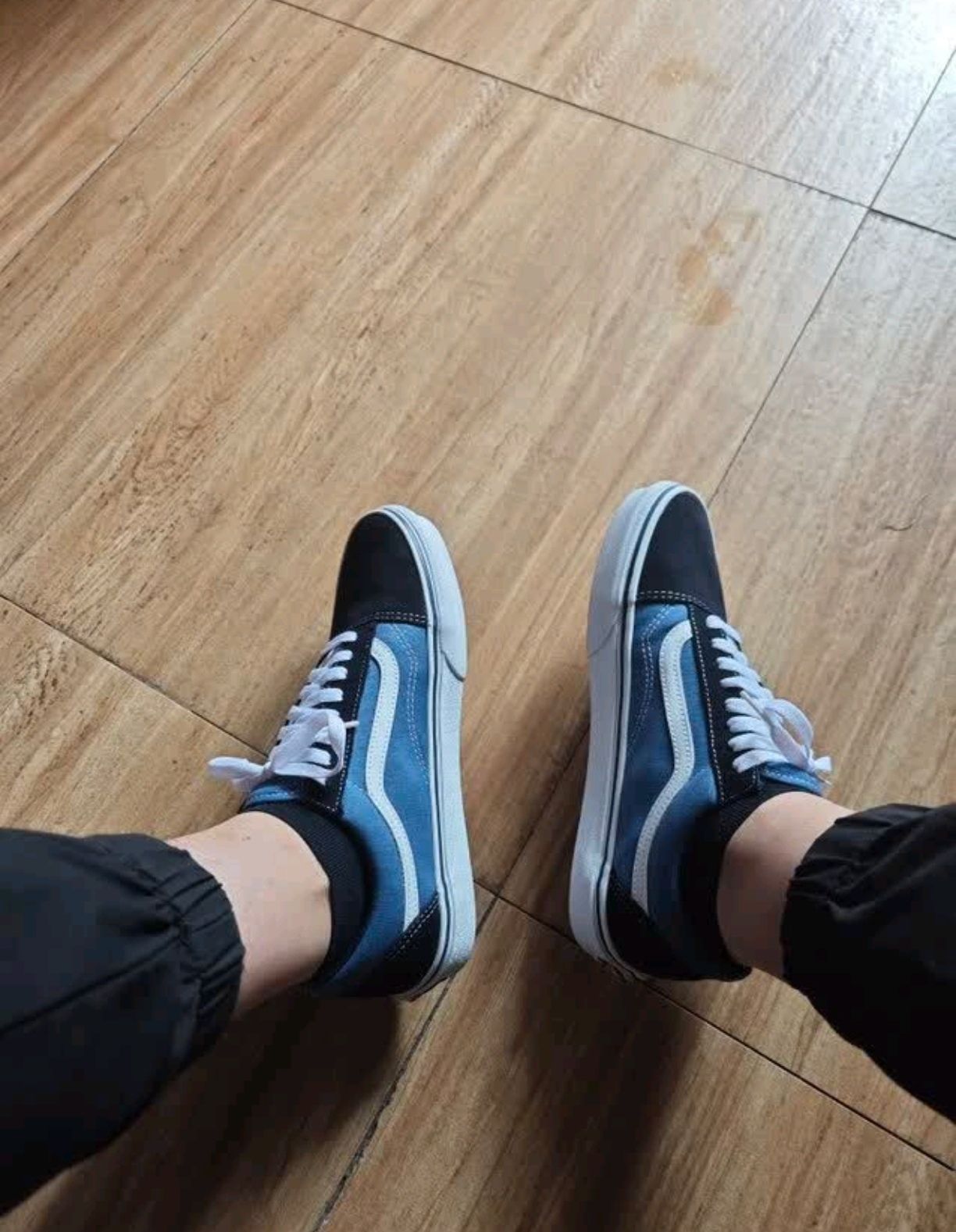 家人们！Vans Old Skool真的是我鞋柜里的“六边形战士”！