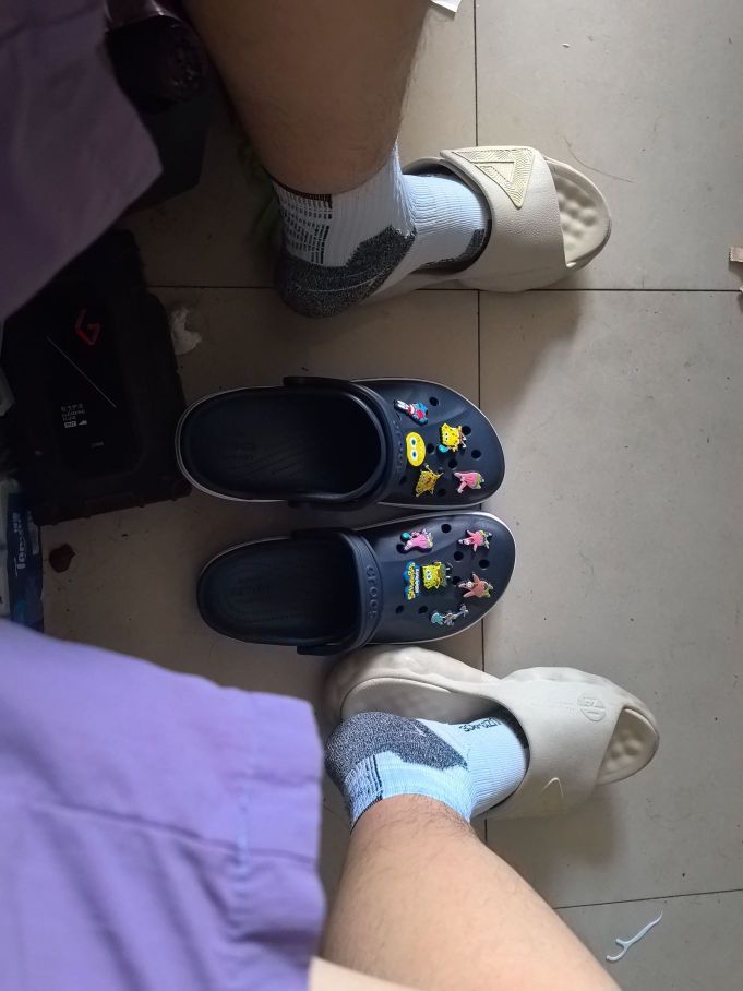 挺好穿的，有一点压脚背，脚背高的建议买大