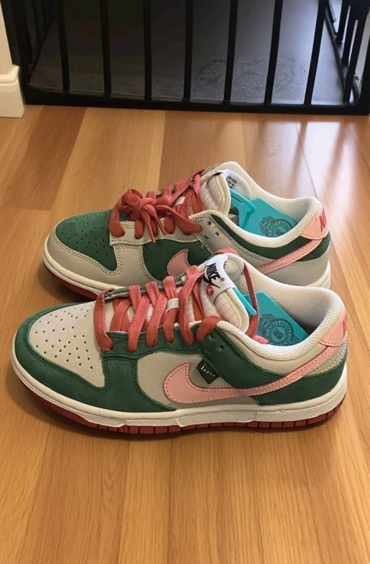 这配色也太帅了!Nike Dunk