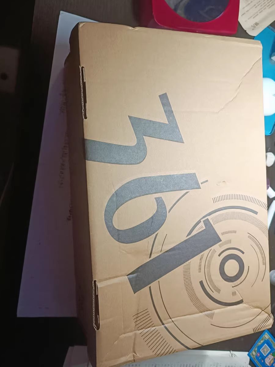 物流速度还行，鞋上脚舒适，刚上脚板鞋，才