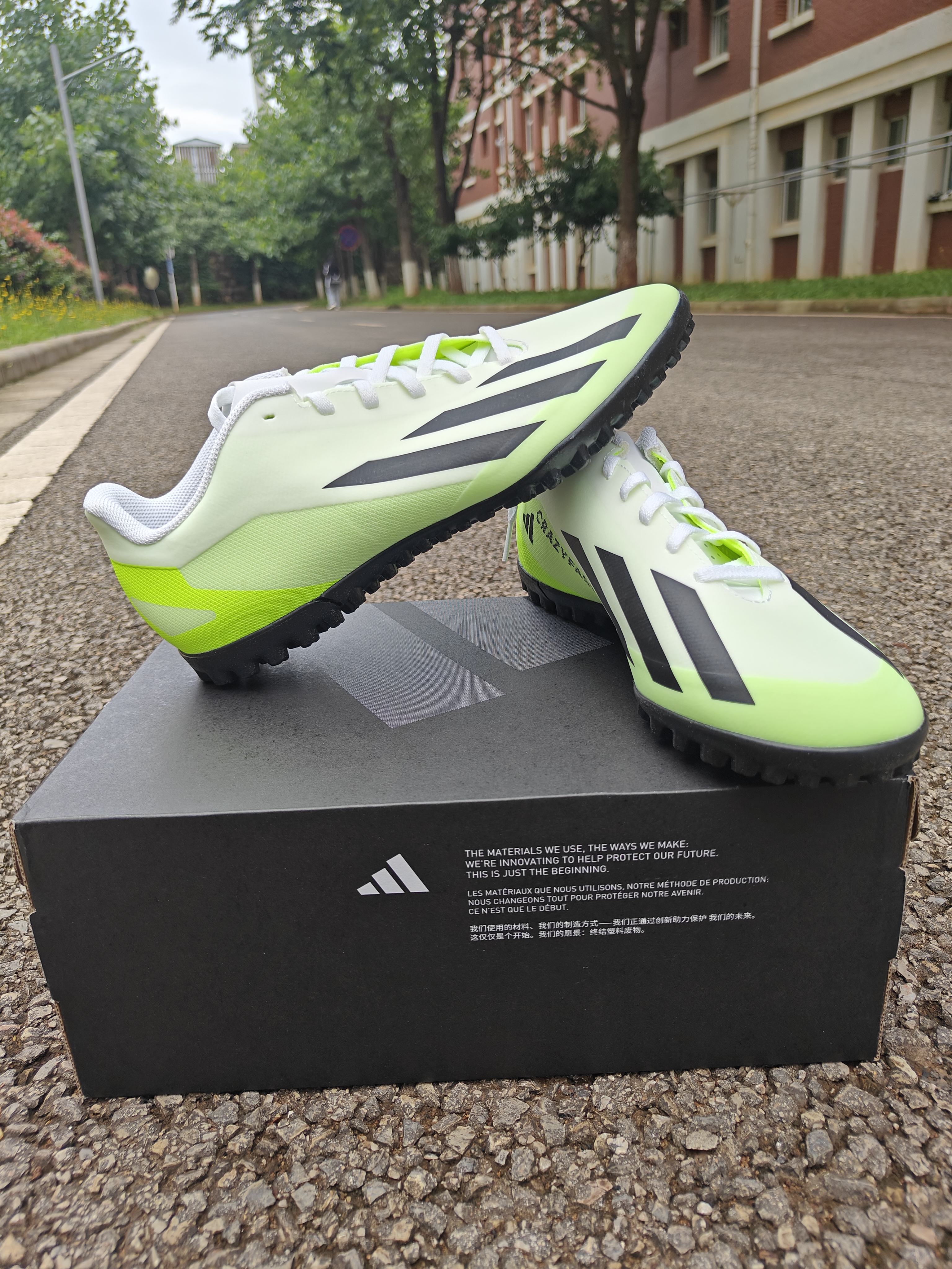 阿迪X Crazyfast.4这双PU革战靴穿1年不烂！！