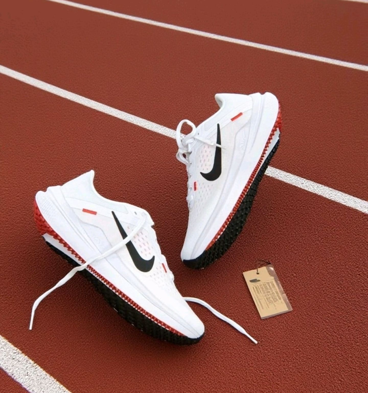 这双Nike跑鞋颜值也太帅了！！！