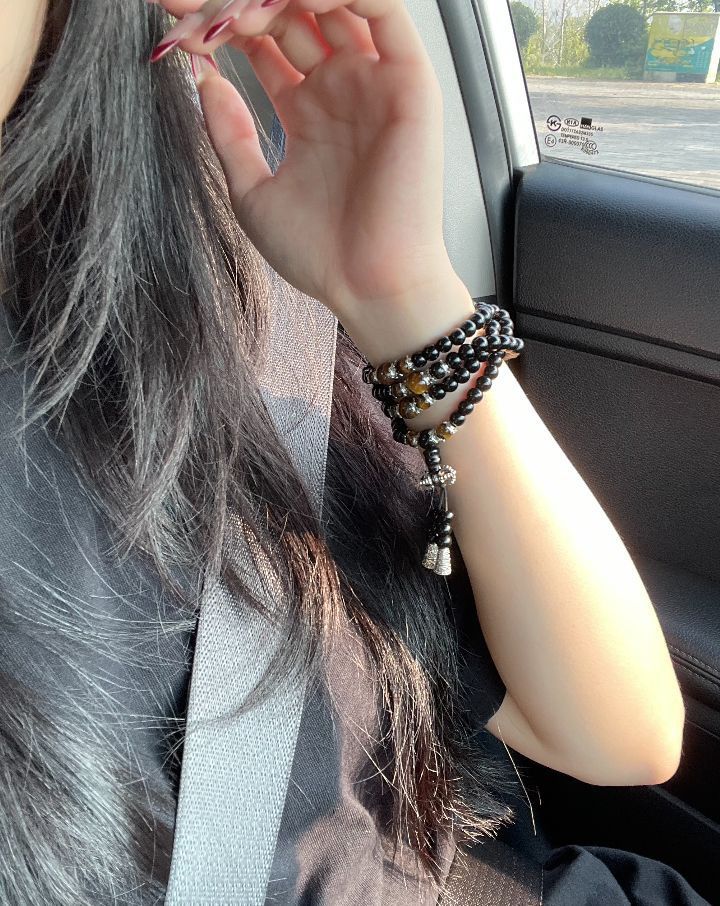 右手要戴黑耀石📿