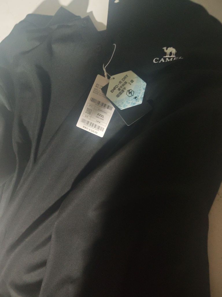 衣服非常好，舒适性很高，颜值非常高，商家