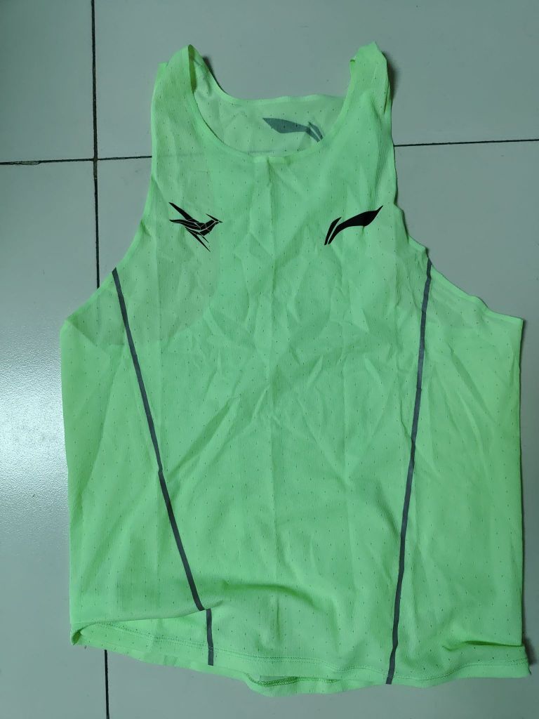 龙雀背心真好穿 ，价格便宜，适合马拉松